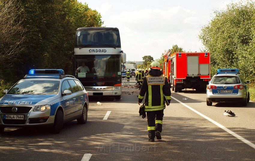 Schwerer VU Koeln Immendorf Kerkraderstr P008.JPG